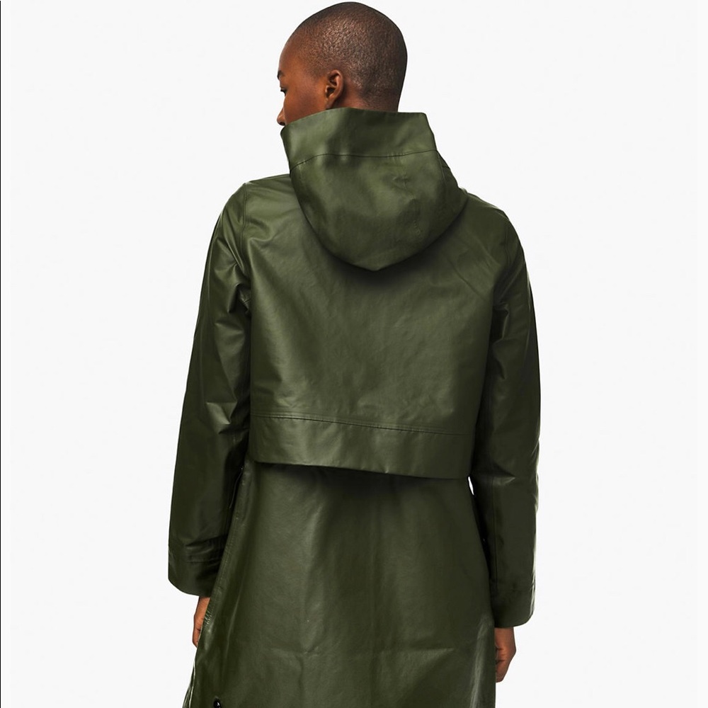 Lululemon Into The Drizzle Rain Jacket Green NWT - Picture 6 of 7